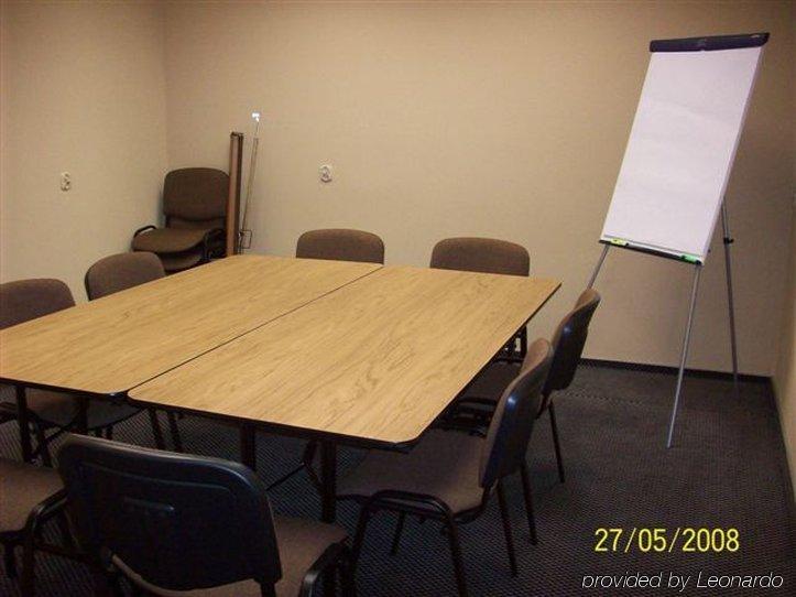 Grot Hotel Malbork Facilități foto